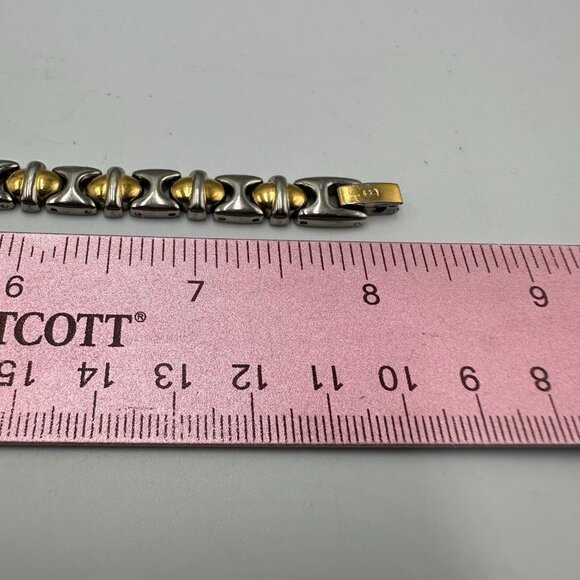 Bulova Watch Women Silver Gold Two Tone White Dial BROKEN Clasp New Battery - Picture 10 of 11